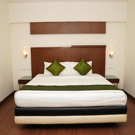 Oyster Suites Hyderabad Exterior photo